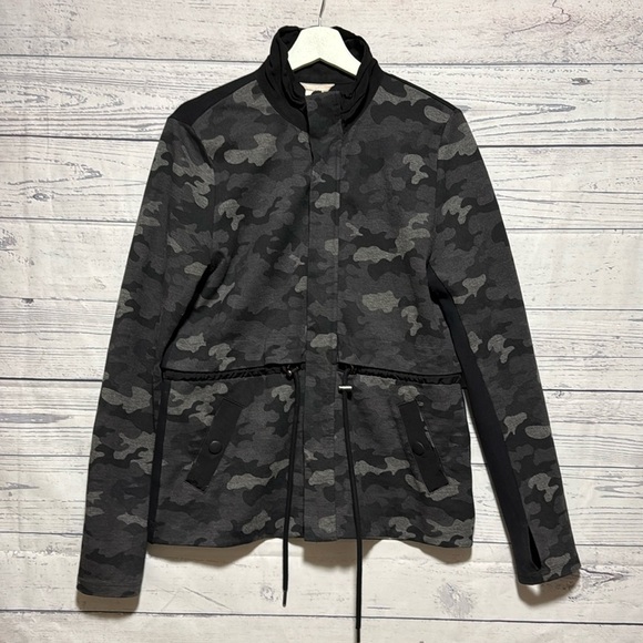 Cabi Camo ATC Camo Jacket full zip - Picture 1 of 9